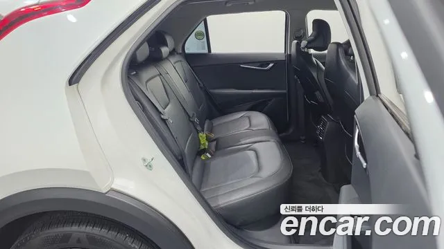 Kia Niro New — Фото автомобиля 18