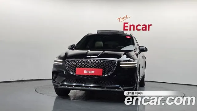 Genesis GV70 2.5T Бензин 2WD — Фото автомобиля 2