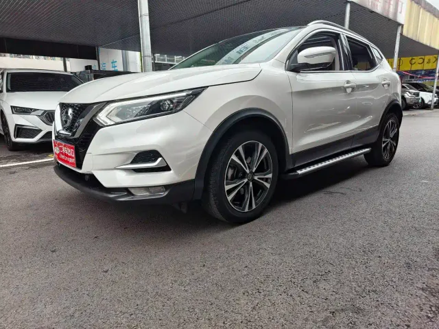 Фотография автомобиля — Nissan Qashqai
