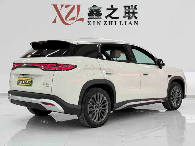 BYD Song Ultra — Фото автомобиля 4