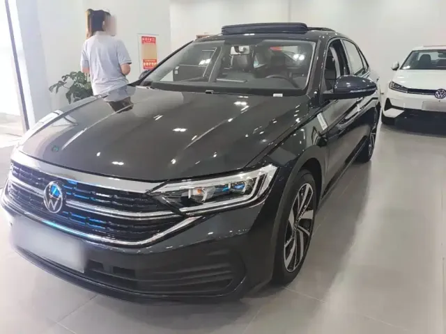 Фотография автомобиля — Volkswagen Sagitar