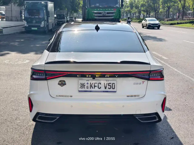 Chery Arrizo 8 — Фото автомобиля 13
