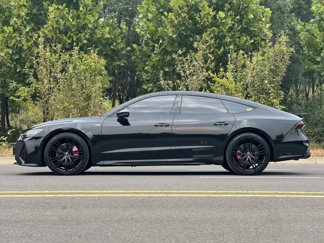 Audi A7 — Фото автомобиля 10