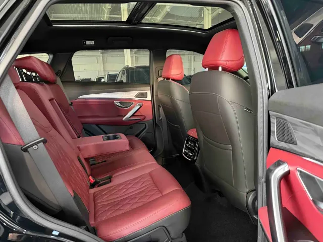 Jetour Jetour X70 PLUS 2023 1.5T DCT Warrior PLUS 5-seater — Фото автомобиля 16