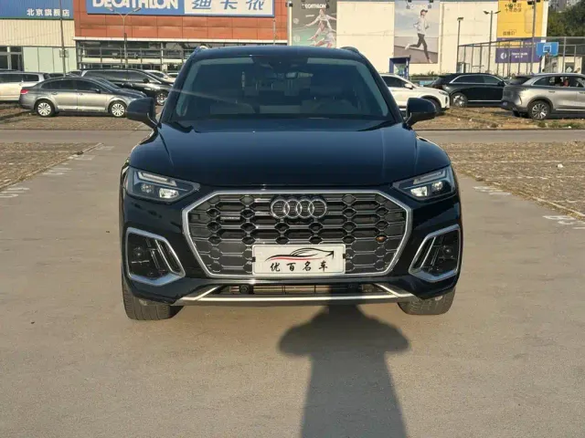 Audi Q5L — Фото автомобиля 2
