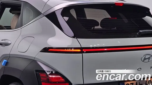 Hyundai Kona SX2 — Фото автомобиля 8