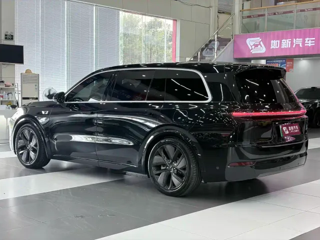 Li Auto L9 — Фото автомобиля 10