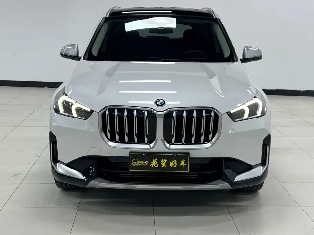 BMW X1 — Фото автомобиля 2