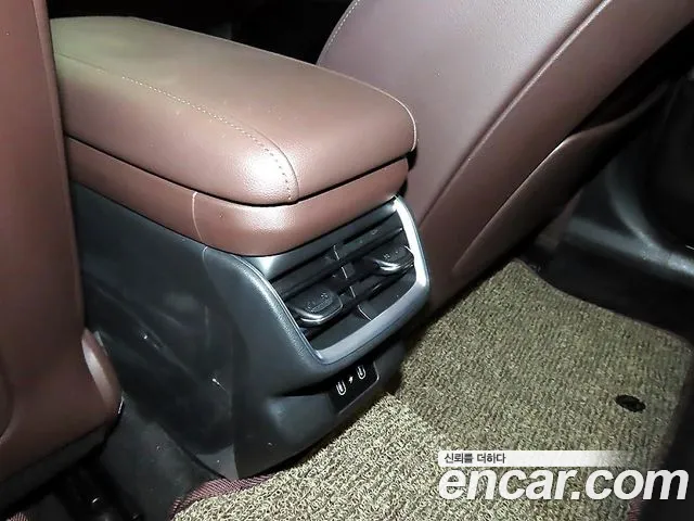 Hyundai Grandeur GN7 — Фото автомобиля 15