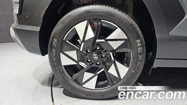 Hyundai Kona SX2 — Фото автомобиля 5