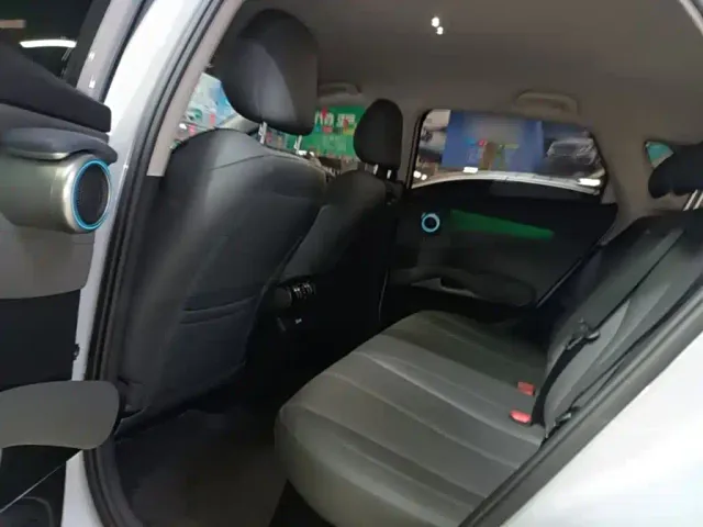 BYD Yuan PLUS — Фото автомобиля 16