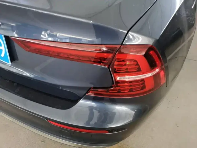 Volvo S60 — Фото автомобиля 7