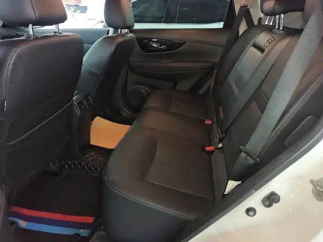 Nissan X-Trail — Фото автомобиля 16