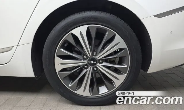 Kia K8 Hybrid — Фото автомобиля 6