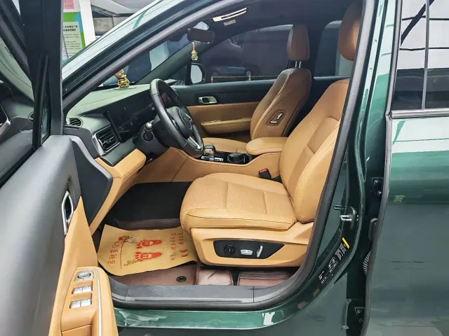 Li Auto ONE — Фото автомобиля 9