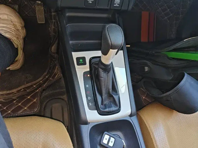 Honda Fit — Фото автомобиля 13