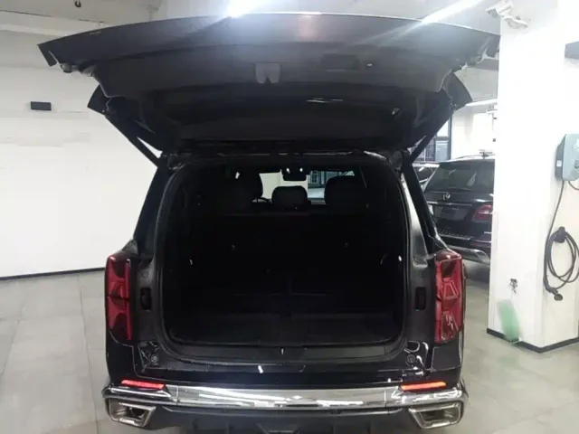 GAC Trumpchi GS8 — Фото автомобиля 18
