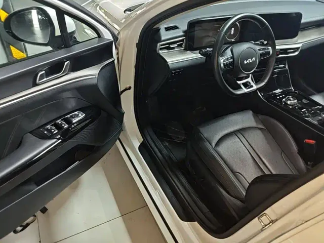Kia K5 — Фото автомобиля 15