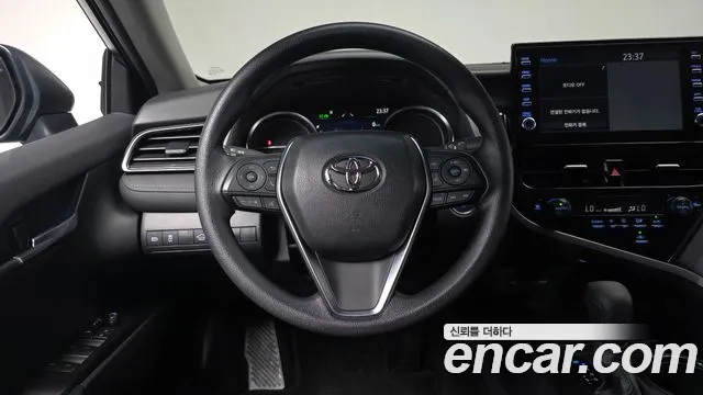 Toyota Camry XV70 — Фото автомобиля 13