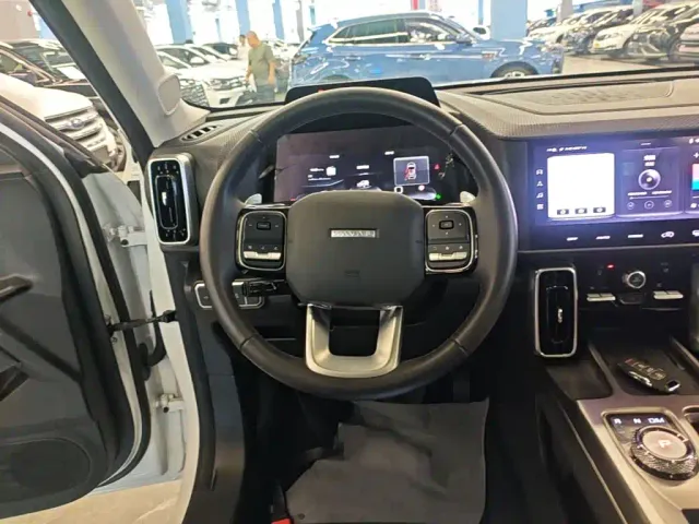 Haval Big Dog — Фото автомобиля 10