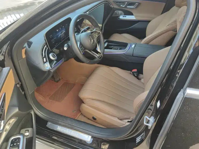 Mercedes-Benz E-Class — Фото автомобиля 9