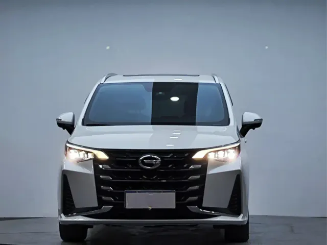 GAC Trumpchi M6 — Фото автомобиля 3