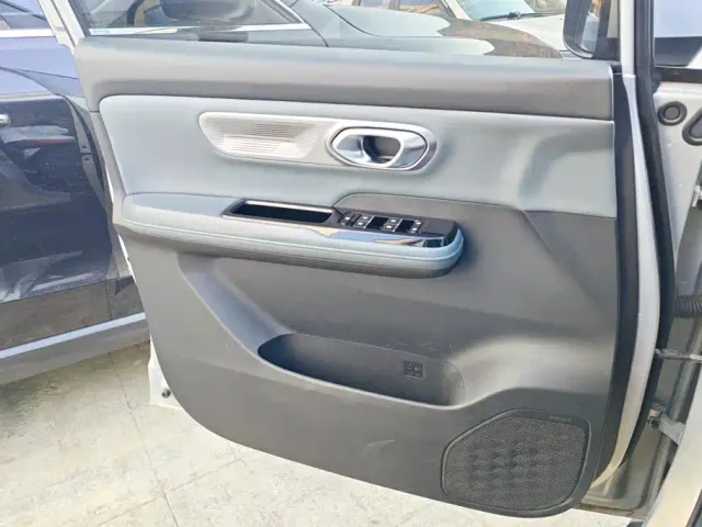 GAC Aion Y — Фото автомобиля 7