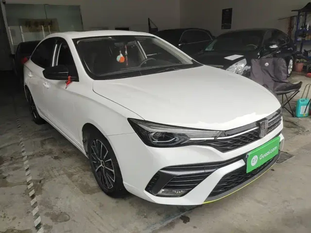 Roewe i5 — Фото автомобиля 3