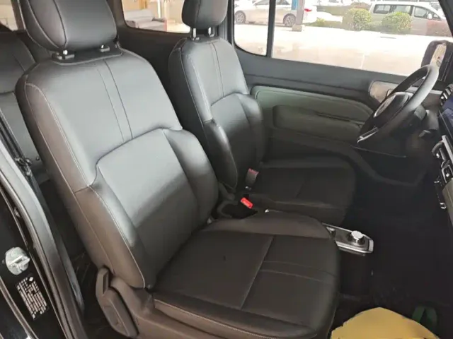 Baojun Yep — Фото автомобиля 24