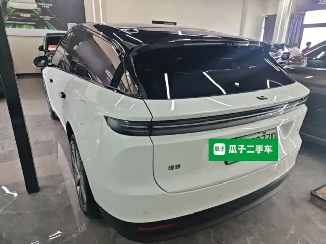 Li Auto i6 — Фото автомобиля 4