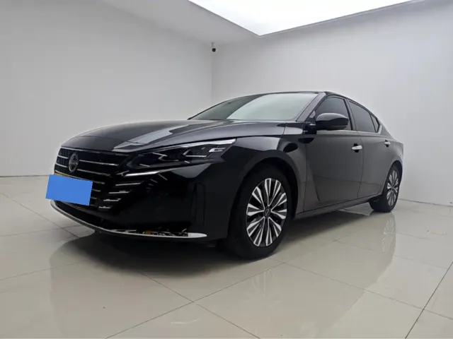 Фотография автомобиля — Nissan Teana