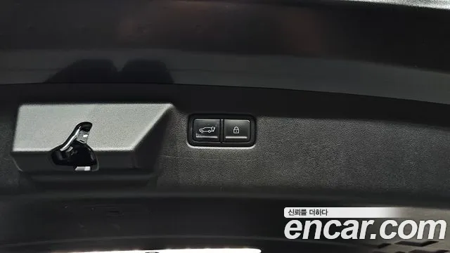 Hyundai Santafe Santa Fe (MX5) Бензин 2.5T 4WD — Фото автомобиля 20