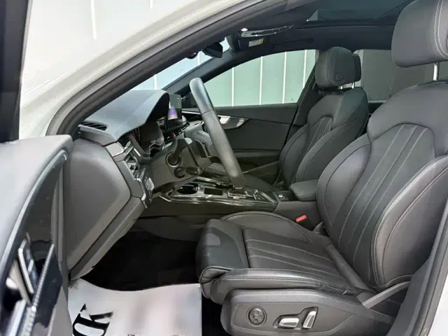 Audi A4L — Фото автомобиля 10