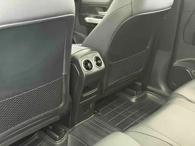 Mercedes-Benz GLB-Class — Фото автомобиля 8