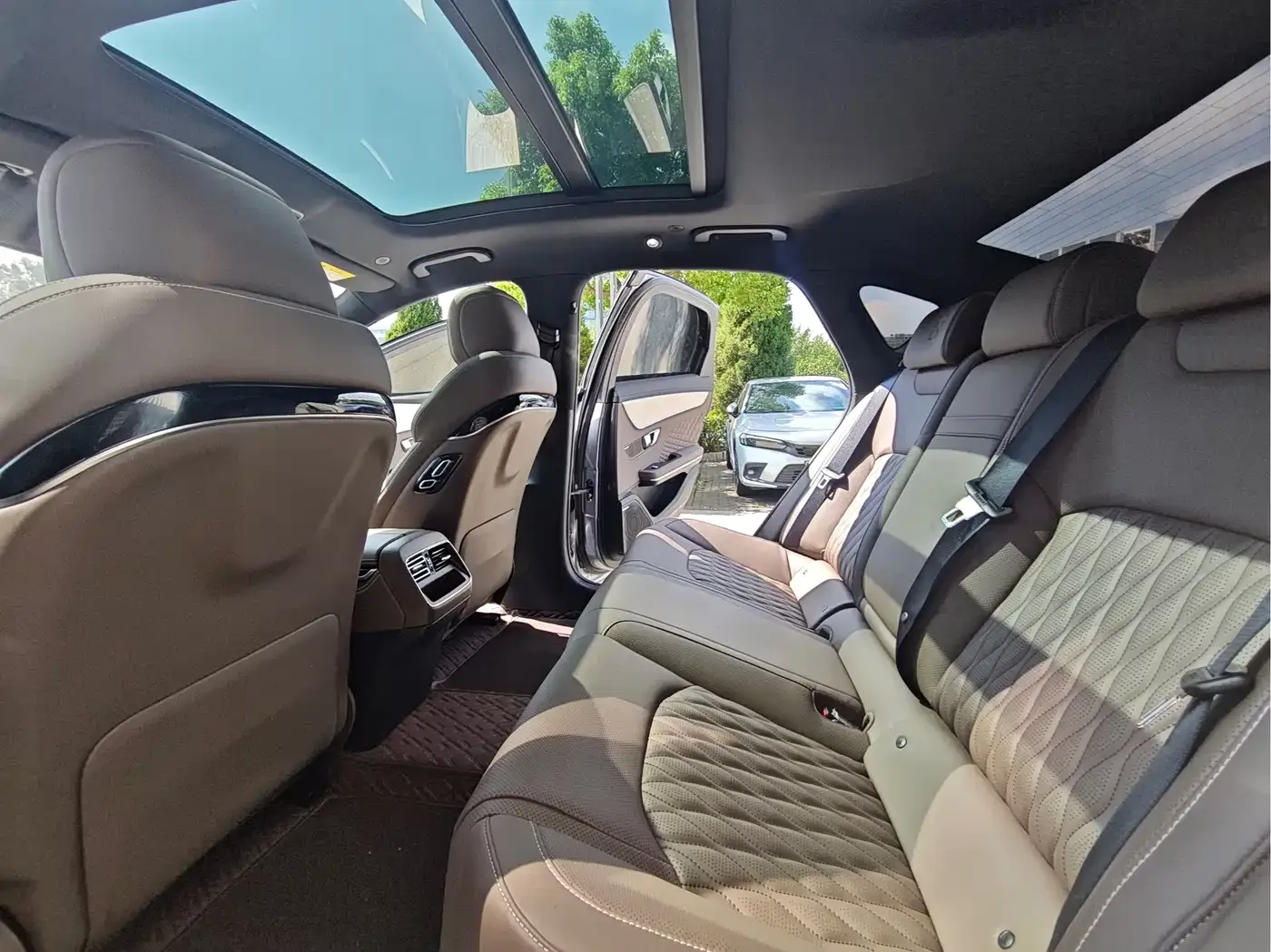 BYD Han 2024 EV Glory Edition 605KM FWD Premium — Фото автомобиля 10