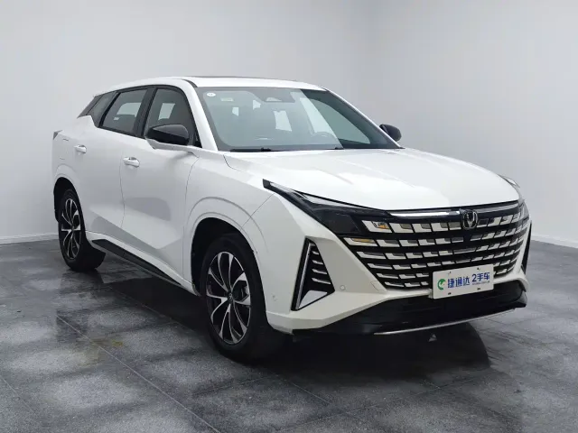 Changan UNI-Z — Фото автомобиля 19