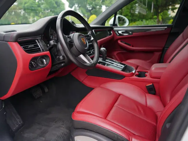 Porsche Macan — Фото автомобиля 5