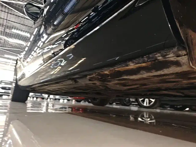 Mercedes-Benz E-Class — Фото автомобиля 21