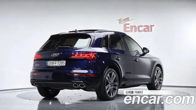 Фотография автомобиля — Audi SQ5 FY