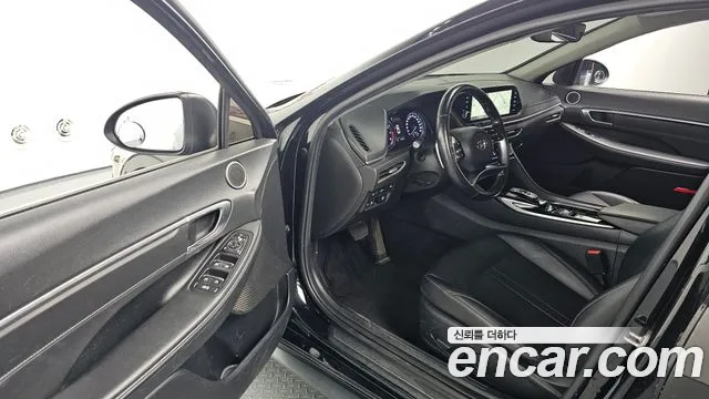 Hyundai Sonata — Фото автомобиля 10