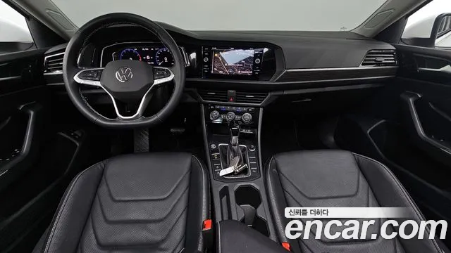 Volkswagen Jetta — Фото автомобиля 7