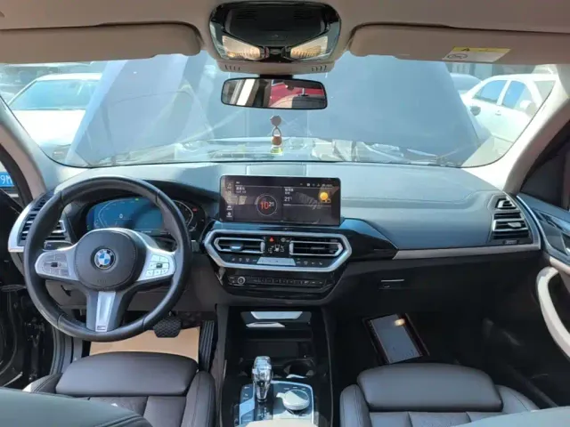 BMW X3 — Фото автомобиля 9