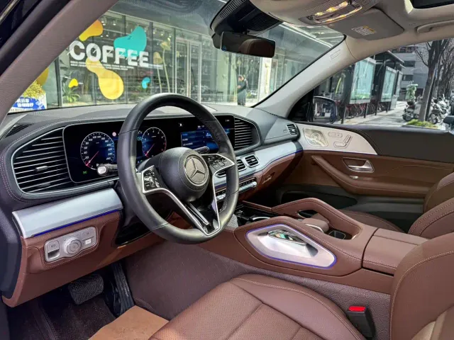 Mercedes-Benz GLE-Class — Фото автомобиля 12