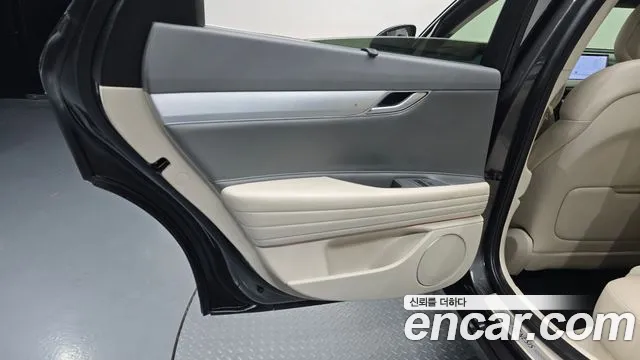 Genesis G80 Бензин 2.5 турбо 2WD — Фото автомобиля 25