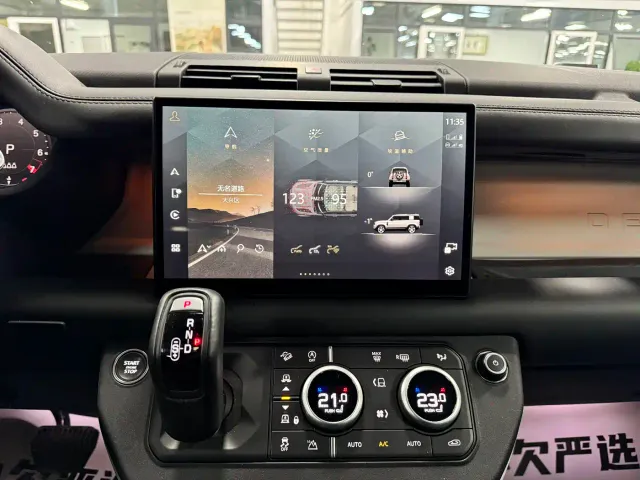 Land Rover Defender — Фото автомобиля 24
