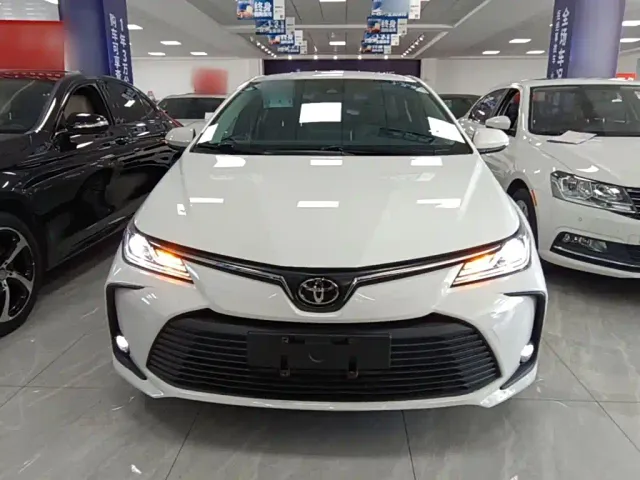 Toyota Corolla — Фото автомобиля 2
