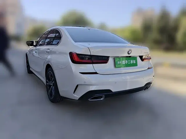 BMW 3 Series — Фото автомобиля 5