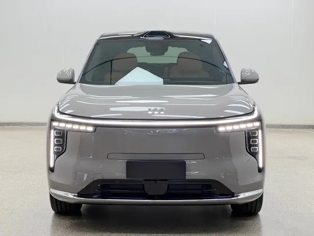 IM Motors LS8 — Фото автомобиля 2