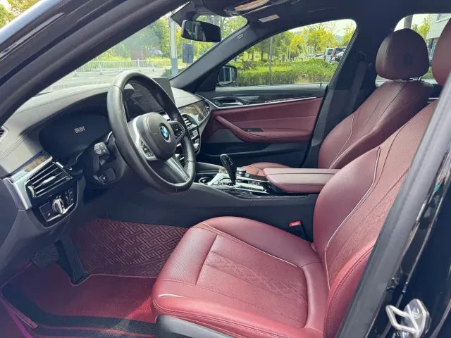 BMW 5 Series — Фото автомобиля 8