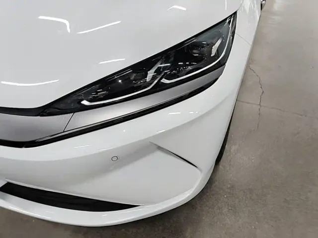 BYD Qin L — Фото автомобиля 23